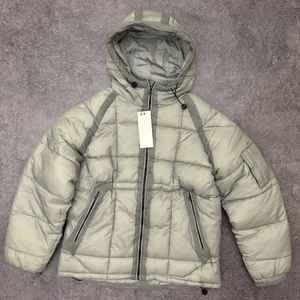 Blouson matelassé vintage en laine personnalisable avec logo brodé, capuche et motif patchwork 3D, service ODM/OEM disponible, taille XS pour l'hiver - Product Image 1