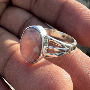 Anillo de Compromiso y Aniversario con Rodocrosita Natural, Plata de Ley 925, Engaste en Bisel Hecho a Mano, Estilo Bohemio - Product Image 3