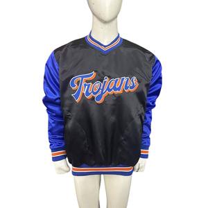 Sudadera de béisbol de satén con cuello en V y logotipo personalizado Chaqueta ligera de estilo universitario al por mayor para hombres y mujeres - Product Image 3