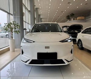 2025 G l l L Y E 5 AWD Batería de Litio 110kWh+ Neumáticos R18 Motor de Doble Tracción Asientos de Cuero 6 Plazas Cámara Trasera Techo Solar Panorámico - Product Image 1