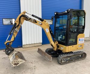 รถขุดขนาดเล็ก 1.8 ตัน ยี่ห้อแคตเตอร์พิลลาร์ รุ่น CAT 301.8 รถขุดขนาดกะทัดรัด เครื่องยนต์ดีเซล ระบบไฮดรอลิกแบบตรวจจับแรงโหลด สำหรับงานก่อสร้าง - Product Image 4