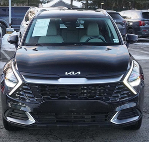 Kia Sportage Hybrid EX FWD 2024 Noir, intérieur clair, sièges en cuir, toit ouvrant, SUV d'occasion - Product Image 3