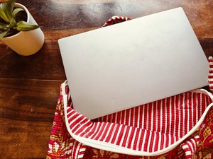 15"-16" Vintage Durable <b>Laptop</b> <b>Protector</b> Bag for Red Floral Print 100% Pure Cotton Quilted Case Business Style Fit <b>Laptop</b> - Product Image 2