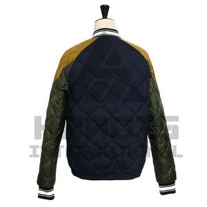 Nueva chaqueta universitaria acolchada de diseño personalizado Nueva ropa informal personalizada Chaquetas de hombre Chaqueta universitaria acolchada - Product Image 5