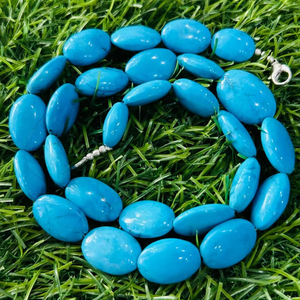 Collar de cuentas de piedra de forma ovalada lisa de 78,88 gramos azul turquesa listo para enviar - Product Image 1