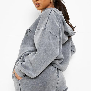 Survêtement pour femmes avec logo personnalisé en gros, qualité supérieure, design entièrement uni avec col à capuche pour la saison hivernale - Product Image 4