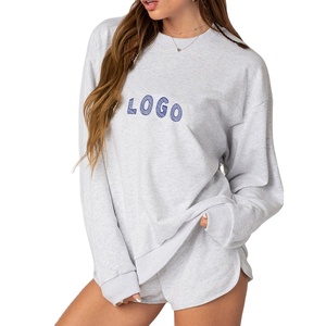 Ropa deportiva con logotipo personalizado Sudadera corta Mujer conjuntos de 2 piezas sudaderas y pantalones cortos para mujer Jogger conjuntos de verano para mujer - Product Image 1