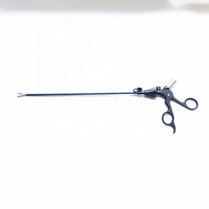 Fórceps de coagulación bipolar laparoscópica reutilizable de 5mm3mm con base de instrumentos quirúrgicos de cable de alimentación manual - Product Image 2