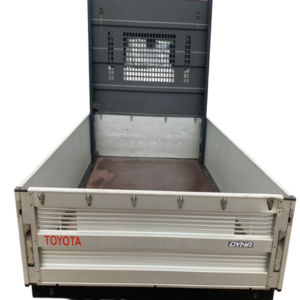 toyota dyna 3 ton truck right steering