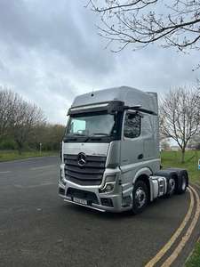 Mejor Oferta para MERCEDES ACTROS 2563 Edición Limitada, Listo para Enviar, Original en Existencia - Product Image 2