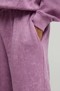 Vente en gros de pantalons surdimensionnés pour hommes 100% coton DTG personnalisé logo imprimé avec poches cargo latérales pantalon de survêtement pour homme lavé au soleil - Product Image 3