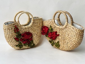 Sac à main artisanal écologique en jacinthe d'eau pour femmes du Vietnam Bold élégant avec deux poignées fermeture ouverte Capacité de 1-1.9L - Product Image 2