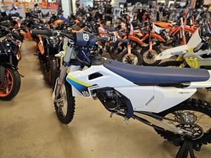 Offre aux enchères – Moto de motocross TC 125 2025 – Puissance 1001-2000W – Vitesse maximale >80km/h – Neuve en stock – Acompte - Product Image 3