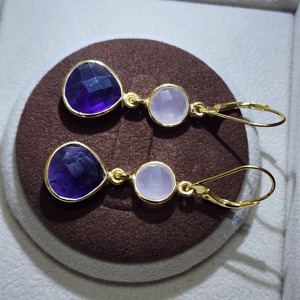 Calcédoine Aqua plaquée or en argent sterling 925 et pierre précieuse d'améthyste africaine Boucles d'oreilles classiques uniques faites à la main - Product Image 3