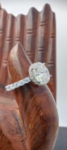 D'VINS JEWELS' Classic Popular Style 9x7mm Moissanite Diamond Lab Grown Engagement Ring for Parties - Product Image 6