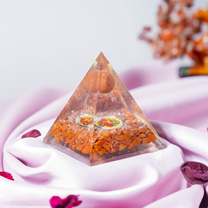Pyramide d'Orgone en Cristal de Jaspe Rouge la plus vendue en gros avec globe pour la méditation positive - Product Image 4