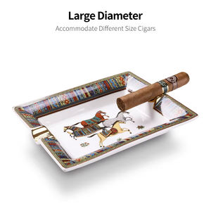 Posacenere in ceramica da 8 pollici di fascia alta europeo elegante con motivo a cavallo quadrato con <span class=keywords><strong>2</strong></span> coperchi con grande scanalatura lucida per uso interno - Product Image 2