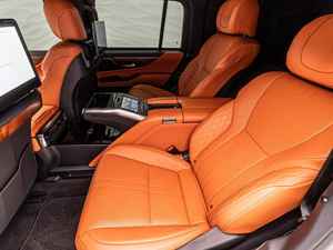 LEXUS LX 600+ULTRA LUXURY+ARMORED+B6+4 Places+TV 457HP TRANSMISSION AUTOMATIQUE 2026 - Product Image 5