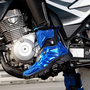 Bottes de moto antidérapantes imperméables équipement de protection de motard résistant à l'usure botte de motocross pour l'équitation d'hiver - Product Image 2