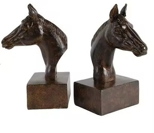 Juego de 2 sujetalibros de piña con acabado dorado de lujo para la decoración elegante de la oficina en casa y la estantería, hechos a mano de La India - Product Image 5