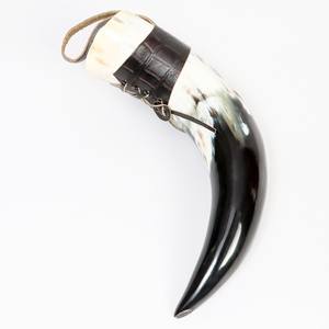Viking inspiré véritable Viking corne à boire en cuir tasse de corne de mariage poli meilleur pour la décoration de fête en vente - Product Image 4