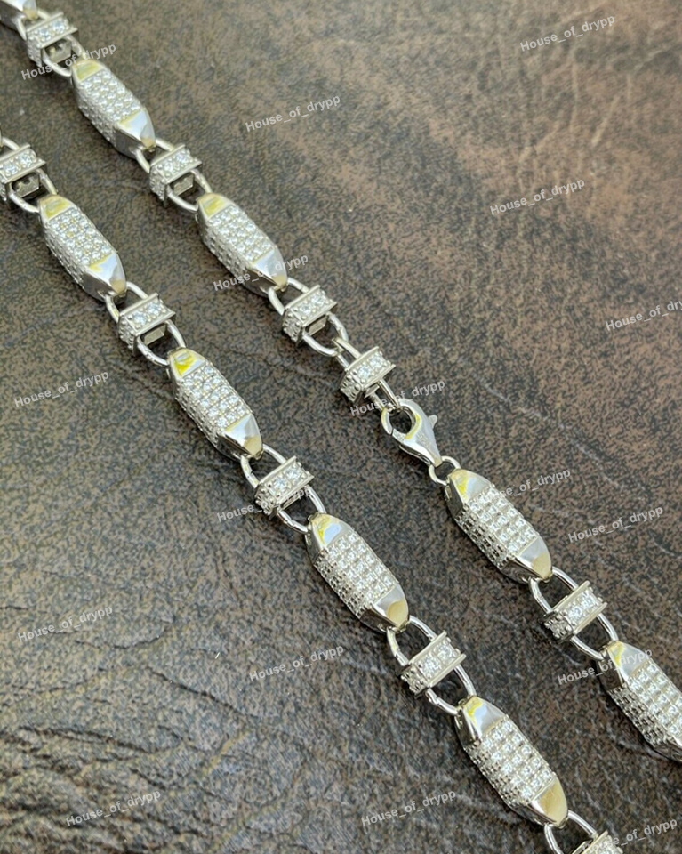 Como se muestra en la imagen