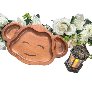 Assiette à dîner en bambou durable et écologique pour les tout-petits Assiette en bois faite à la main pour le sevrage, l'auto-alimentation et l'heure des repas amusante - Product Image 3