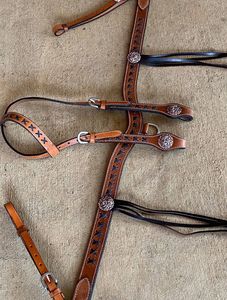HOOF N TACK INTERNATIONAL - Juego de arreos de cuero para caballo estilo western, cabezada, pechera, riendas para carreras de barriles, equitación de sendero y entrenamiento - Product Image 5