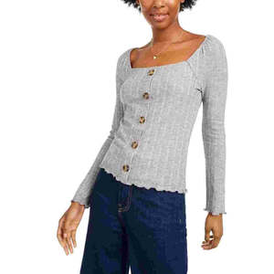 Top de punto con botones al frente para jóvenes de Almost Famous, color gris, talla X-Large - Product Image 1