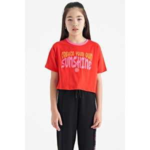Camiseta Tommylife Fiesta para Niñas y Adolescentes, con Estampado de Letras Coloridas, Cuello Redondo, Manga Corta y Corte Holgado - Product Image 5