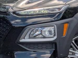 Usado cuidadosamente 2020 H-yundai Kona SEL 4dr SUV - Product Image 2