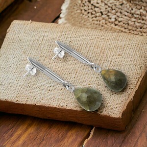 Boucles d'oreilles classiques en argent sterling 925 avec pierres précieuses en labradorite naturelle pour la fête bijoux dernier design fournisseur en gros - Product Image 2