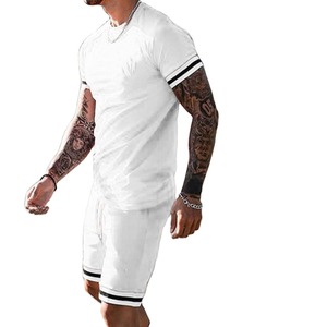 Ensemble Sportif Rayé 2 Pièces Homme et Femme – Nouvelle Collection Été – Qualité Supérieure – Style Tendance et Durable - Product Image 4