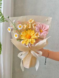 Bouquet Mixte Tricoté à la Main, Finition Artisanale, Cadeau de Remise de Diplôme pour la Saint-Valentin, Fleurs au Crochet en Gros pour l'Exportation, pour Déc. - Product Image 4