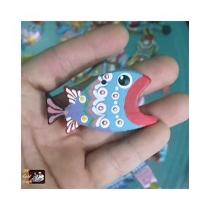 Signets de poissons en bois: un cadeau unique et attentionné pour la décoration de la maison avec des formes mignonnes et colorées - Product Image 6