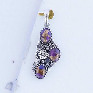 Vente en gros de pendentifs et bijoux en pierre précieuse turquoise cuivre violet pendentifs à breloque en argent fin faits à la main pendentifs et bijoux en argent - Product Image 2