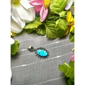 Pendentif Jameson Garcia en turquoise Kingman et argent sterling avec technologie d'incrustation à sertissage clos - Product Image 3