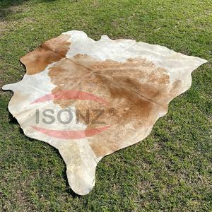 Vente en gros de peaux de cuir de vache pour la décoration intérieure Produits personnalisés pour ceinture meubles canapé chaussures bagages motif fini - Product Image 3