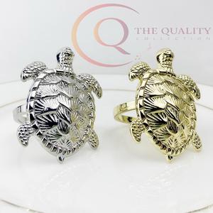 Anneaux de serviette décoratifs classiques en aluminium, couleurs personnalisées, conçus pour les thèmes de table de mariage, rehaussent la présentation des repas - Product Image 5