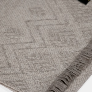 ผ้าพันคอแคชเมียร์แท้ 100% ลายแจ็คการ์ด ให้ความอบอุ่นอย่างหรูหรา ดีไซน์สองด้านแบบงานฝีมือ ขนาด 030x180 ซม. เหมาะสำหรับทั้งผู้ชายและผู้หญิง - Product Image 3