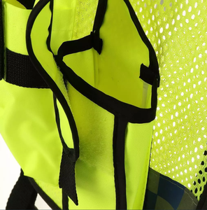 Vente en gros Gilet de sécurité réfléchissant avec poche zippée pour la course à vélo Manteaux de sécurité routière - Product Image 5