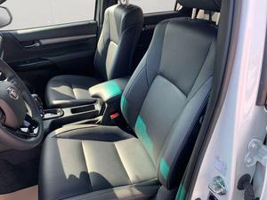 NOUVEAU 2025 TOYOTA HILUX 4.0 DOUBLE CABINE INVINCIBLE 2.8AUT 4WD V6 SUV D-4D 4X4 Double Cabine TRANSMISSION AUTOMATIQUE - Product Image 3