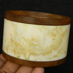 Brazalete de resina Brazaletes de joyería de moda para regalo Mujeres Fiesta Uso Brazalete de estilo clásico a bajo precio en la India - Product Image 1