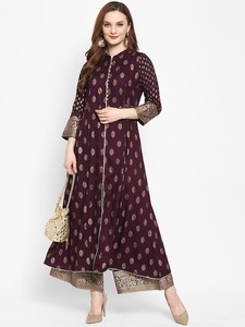 Tenue Prête-à-Porter Élégante pour Femme : Kurta et Palazzos en Viscose Teinte, Motif Tissé, Coupe Trapèze, Style Classique, Col Mandarin - Product Image 2