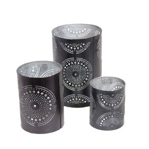 ชุดเชิงเทียนโลหะสีโรสโกลด์แบบตัดลาย รูปทรงเฮอร์ริเคน จำนวน 2 ชิ้น - Product Image 3