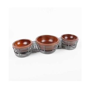 Tazón de Servir Redondo de Madera y Hierro de la Mejor Calidad para Alimentos y Chocolates para Uso en la Cocina - Product Image 1