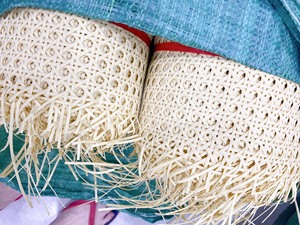 Rollo de cinta de mimbre de plástico PE, rollo de tejido de caña vietnamita para muebles de exterior, venta al por mayor, suministro de exportación de fábrica de Vietnam - Product Image 6