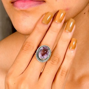Clásico amatista piedra preciosa cabujón mejor diseño anillo hecho a mano 925 sólida plata esterlina 925 Plata estampada joyería de plata de moda - Product Image 2