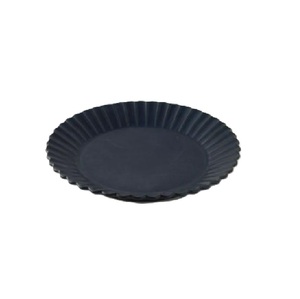 Assiettes de chargeur en fer métallique au design moderne faites à la main et couleur de taille personnalisée pour les dîners de mariage - Product Image 1