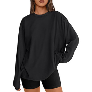 Camiseta con Cuello Redondo y Estampado Gráfico Oversize para Mujer - Product Image 5